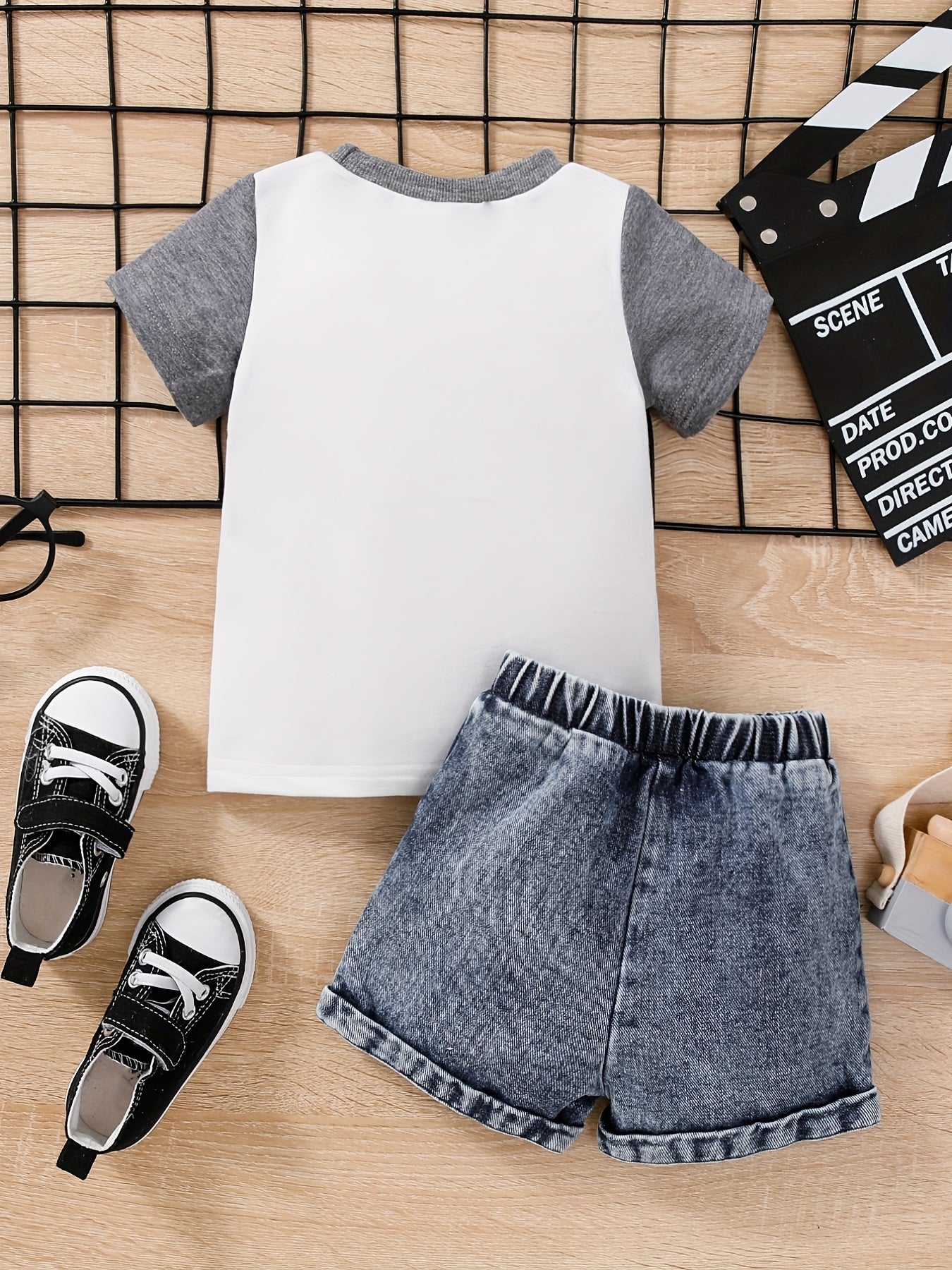2pcs Baby Boys Star Embroidery T shirt & Ripped Denim Shorts Set