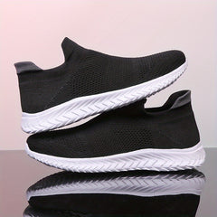 Men's Lightweight Slip On Casual Shoes For Traveling Hiking