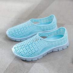 Women's Solid Clogs Casual Flat Shoes Lightweight Breathable Beach Shoes