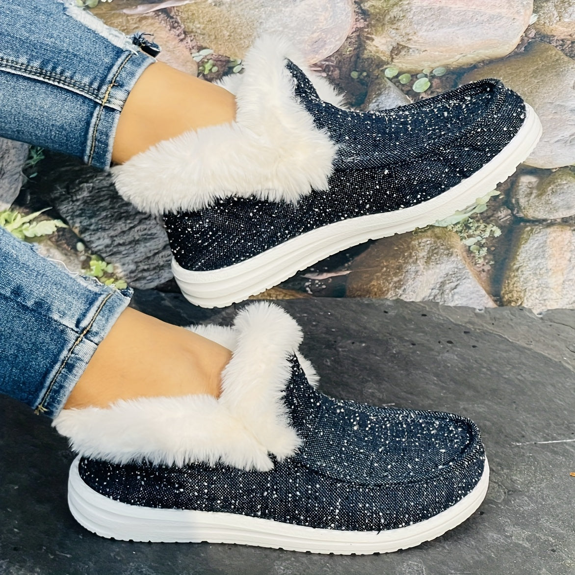 Women's Winter Warm Round Toe Sneakers Lightweight Non-slip Lace Up Flat Shoes