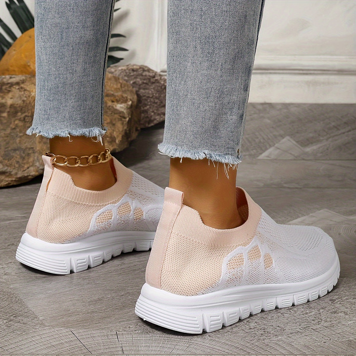 Two Tone Mesh Breathable Flying Woven Shoes Lightweight Wear Resistance Non Slip