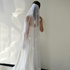 3D Floral Bridal Veil with Crystal Hair Comb