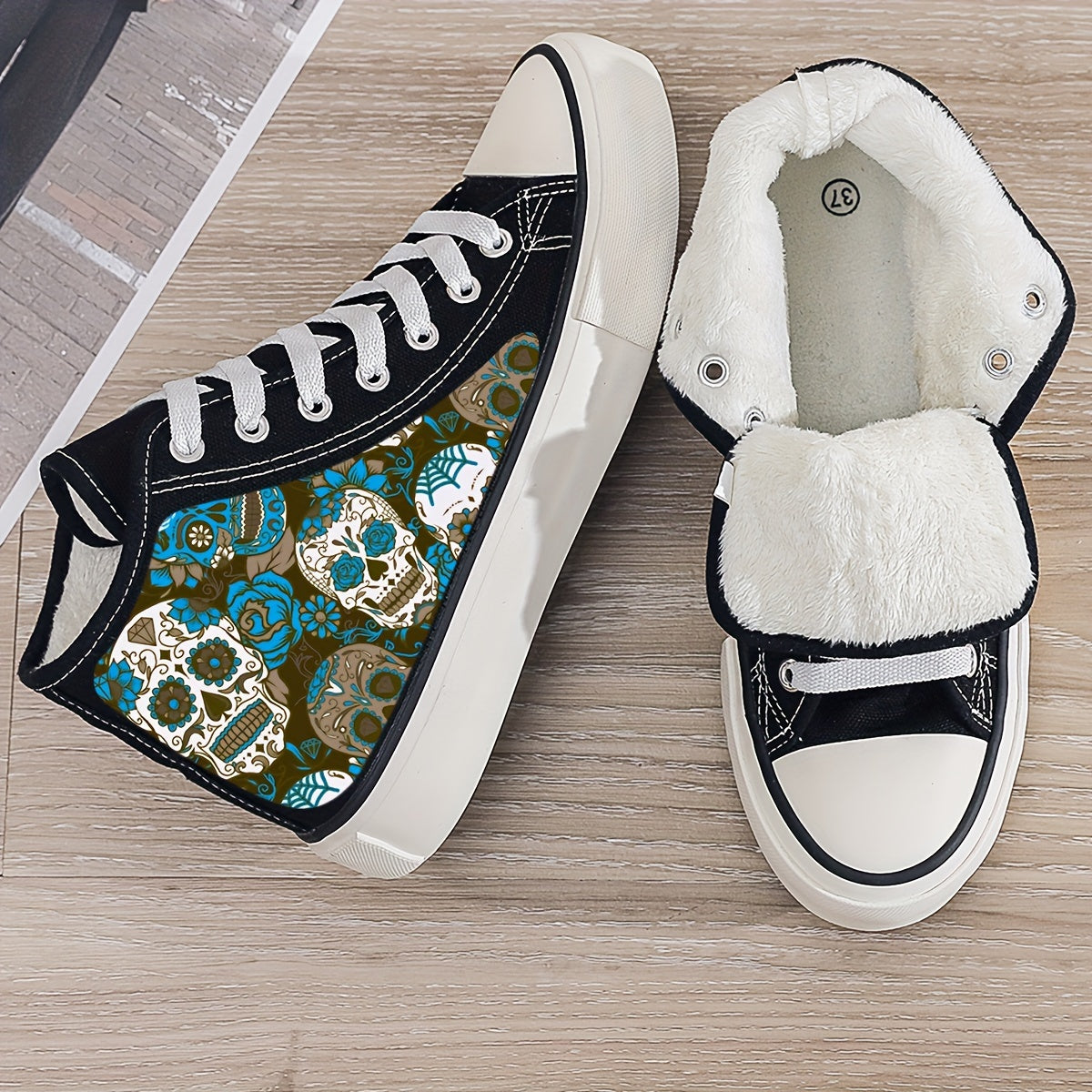 Skull Print Plush Lined High Top Canvas Sneakers