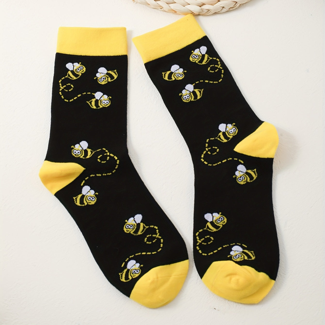 Cartoon Bee Print Socks Women's Comfy Mid Tube Stockings