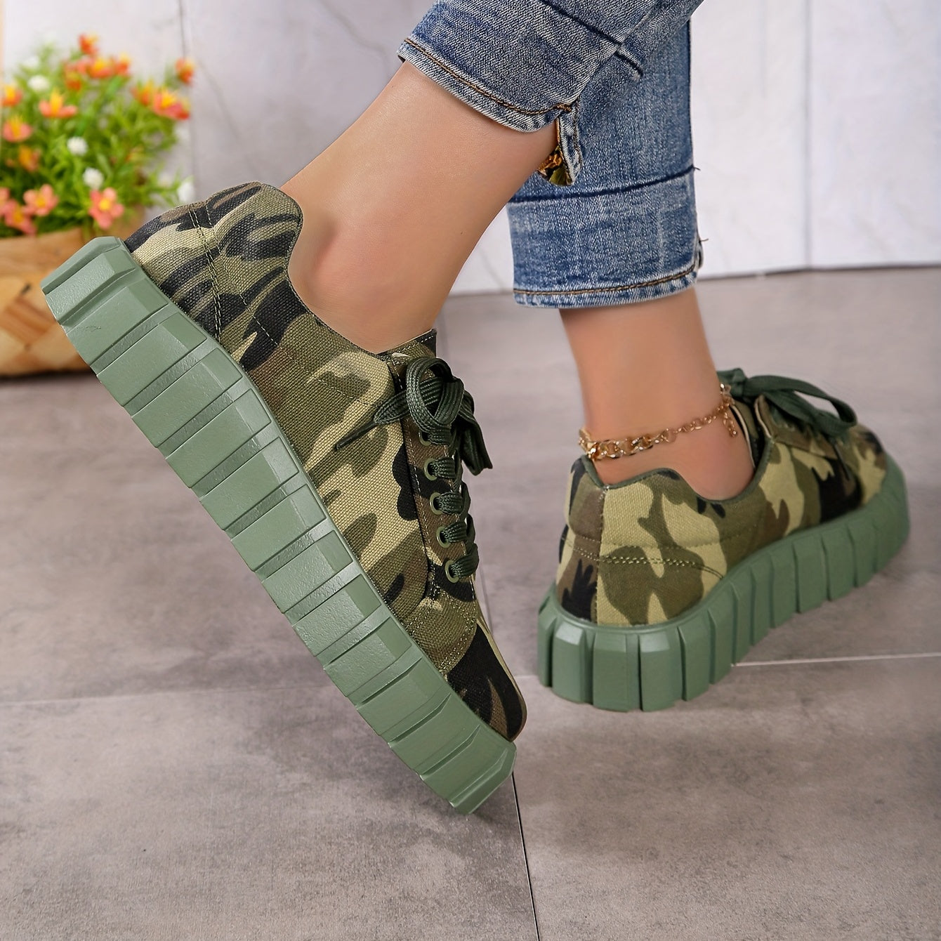 Women's Lace Up Thick Sole Canvas Shoes Non slip Board Shoes