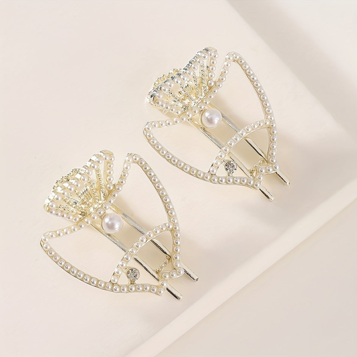 Ocean Series Faux Pearl Fish Shaped Hair Clip
