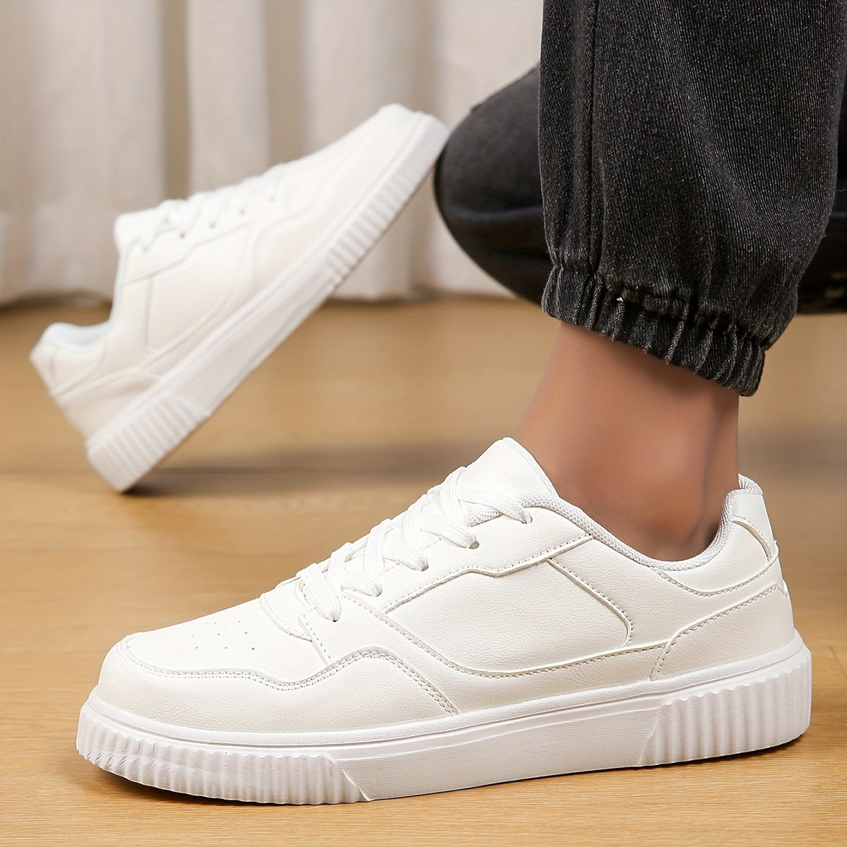 Women's Breathable Skate Shoes Non-slip Sports Shoes