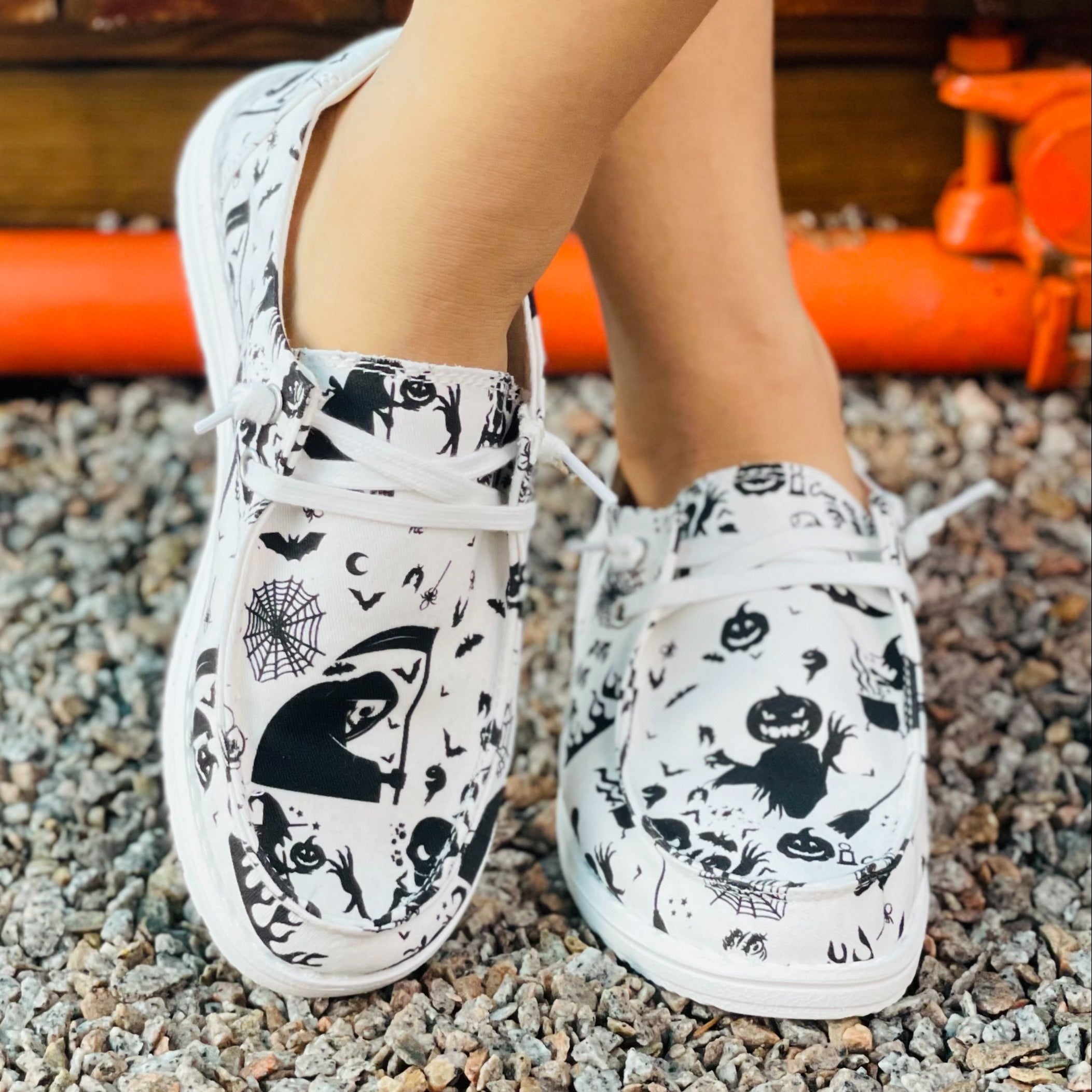 Halloween Ghost Face Pattern Low Top Sneakers Lightweight Walking Shoes