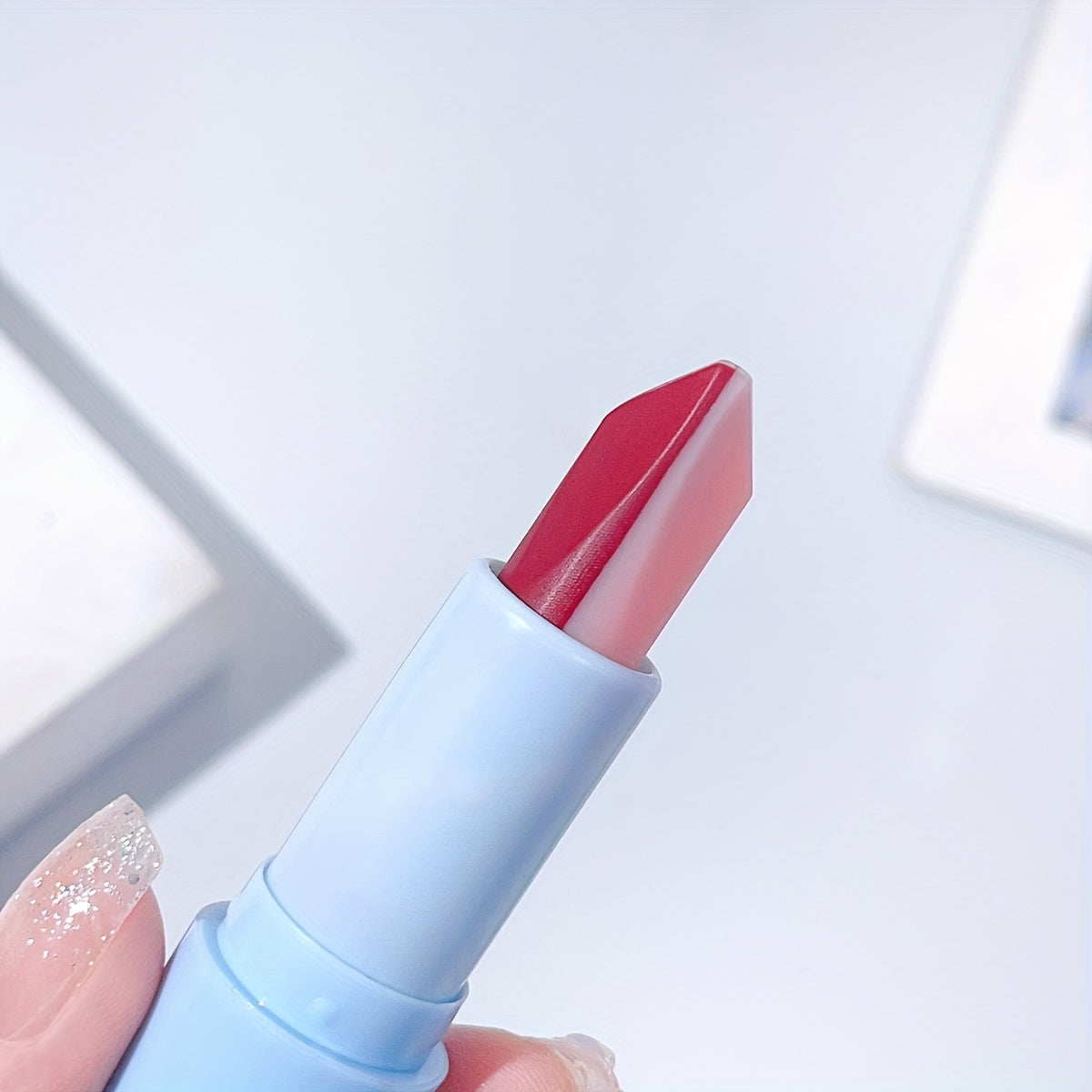 Temperature Sensing Color Changing Lipstick