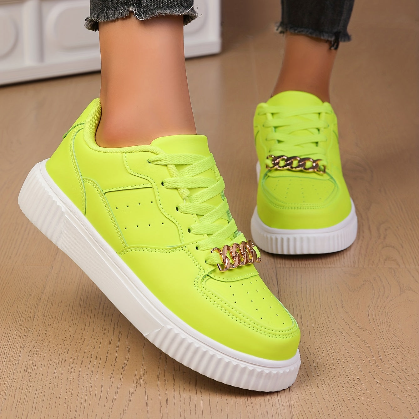 Women's Waterproof Board Shoes Outdoor Non-slip Flat Casual Sports Shoes