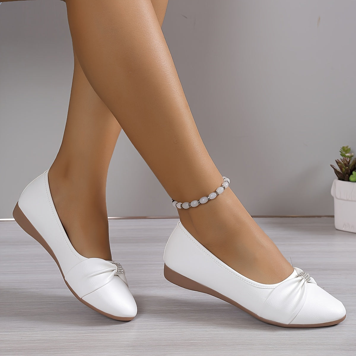 Women's Bowknot Flat Shoes Rhinestone Pointed Toe Soft Sole Ballet Flats
