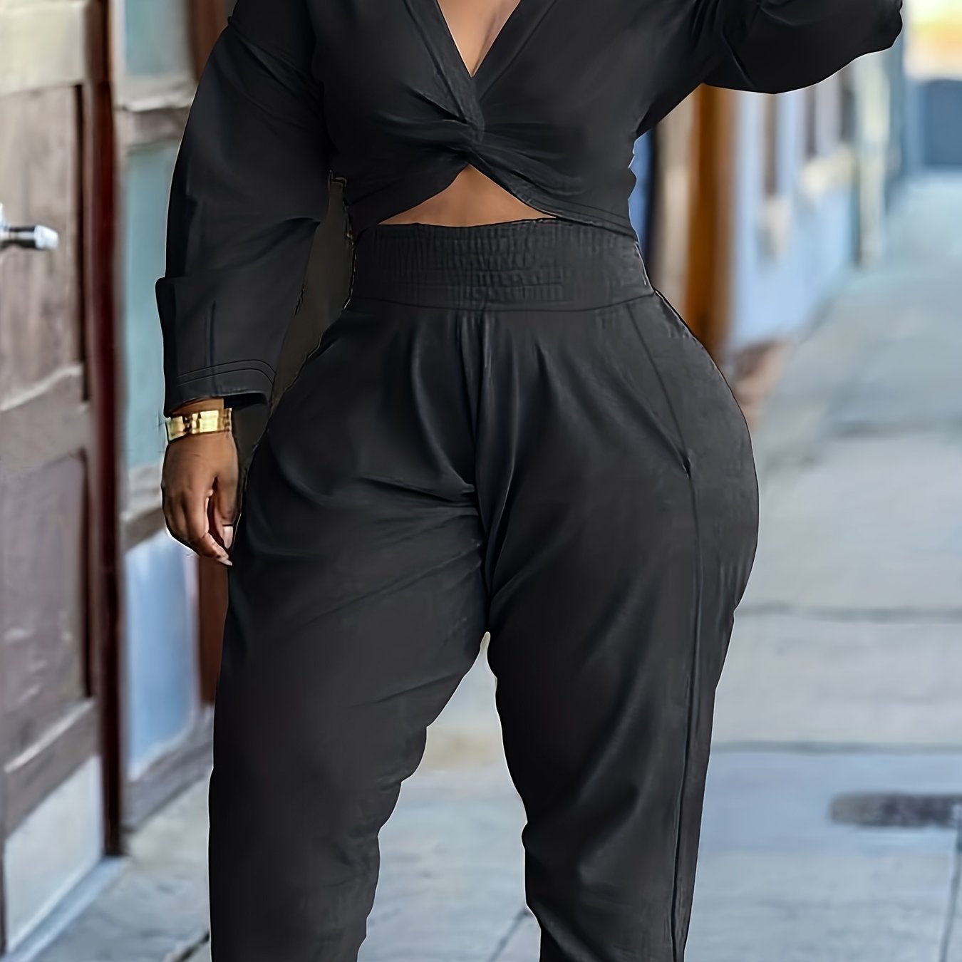 Solid Twist Front Crop Top & Tapered Leg Pants Outfit