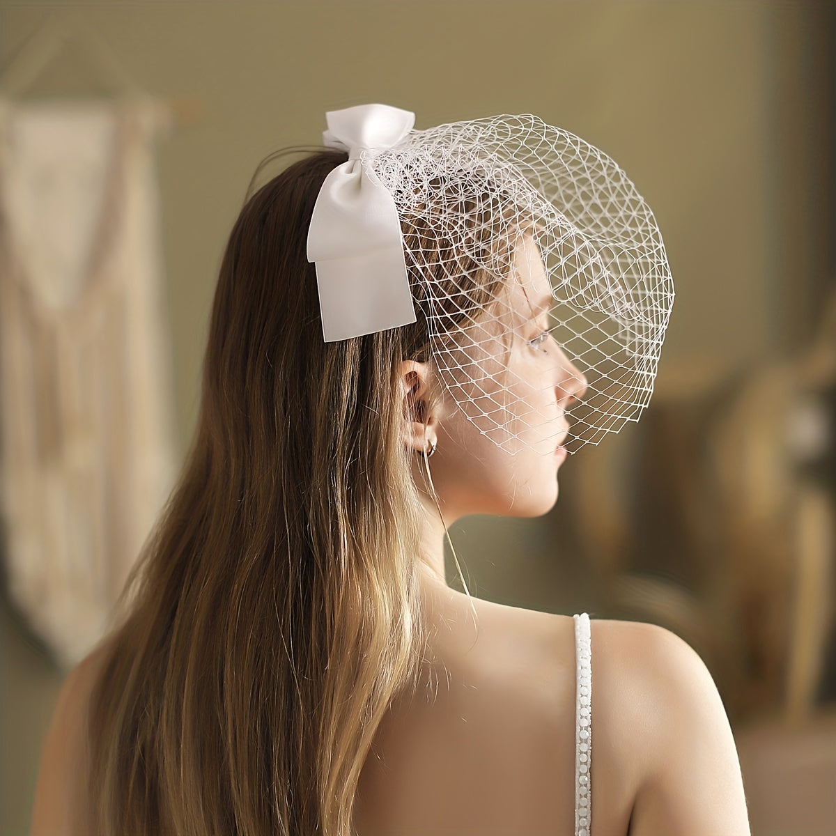 Short Mesh Head Veil With Comb And Satin Bowknot