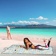Portable Beach Blanket 3 Layers Sandproof Waterproof Mat Outdoor Geometry
