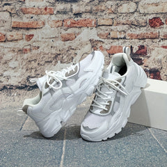Women's Breathable Mesh Sneakers Lace Up Outdoor Shoes