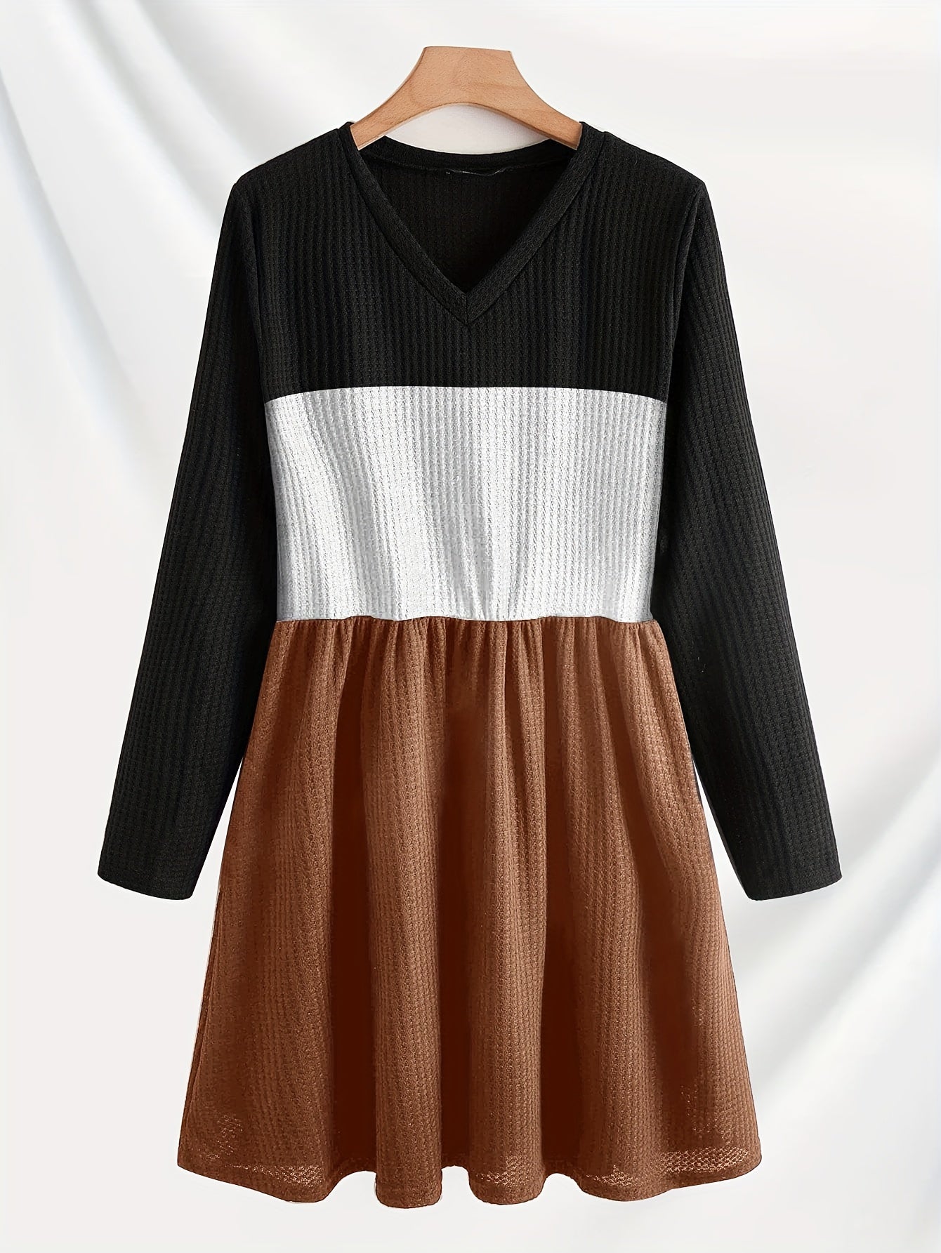 Colorblock V Neck Stretch Mini Dress
