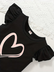 2pcs Toddler Girls Heart Graphic Ruffle Trim T Shirts & Belted Shorts Set