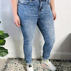 Distressed Button Fly High Rise Skinny Jeans