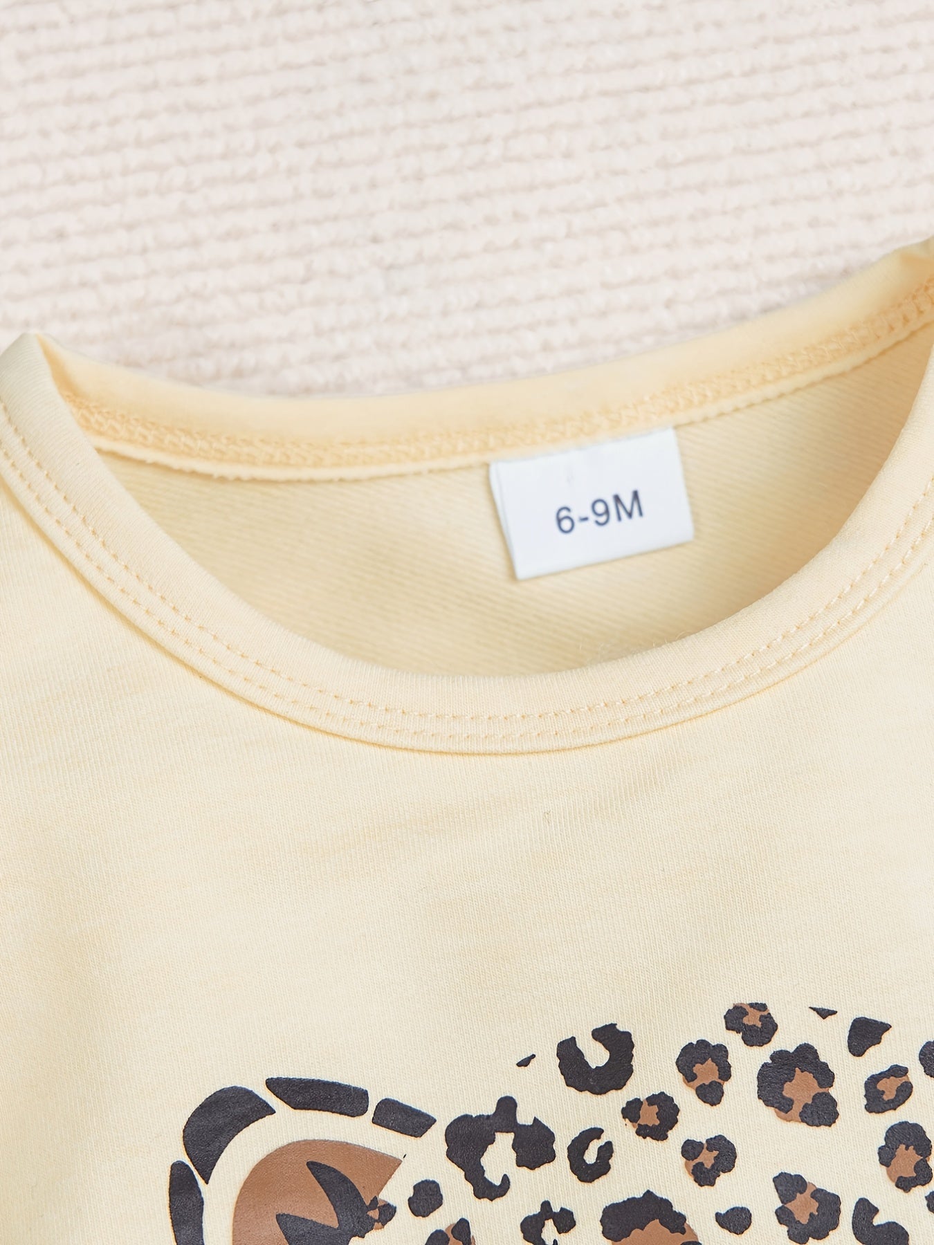 Baby Girls Cartoon Leopard Sweatshirt and Pants Set for Spring and Autumn