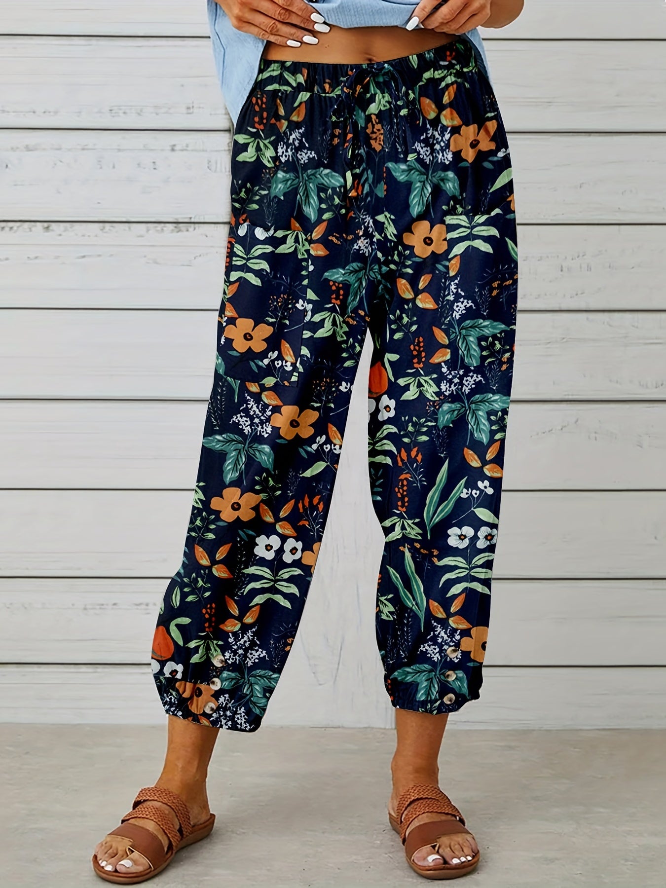 Leaf Patchwork Print Cropped Pants for Spring & Summer