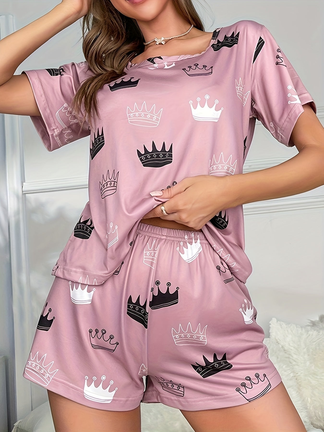 Crown Print Short Pajamas Set & Blindfold Women's Sleepwear