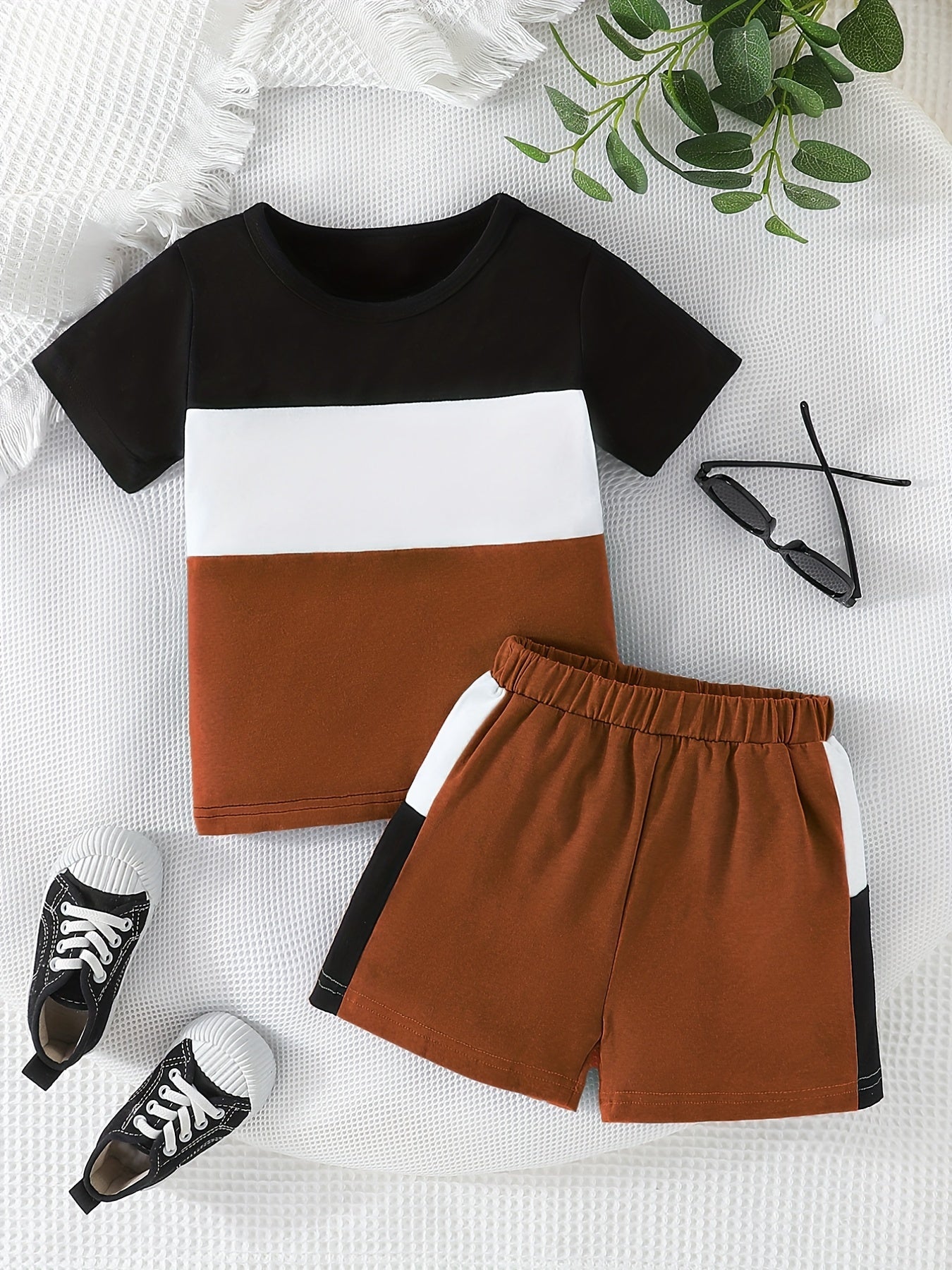 Boys Casual Outfit Round Neck T shirt & Shorts Summer Clothes Sets