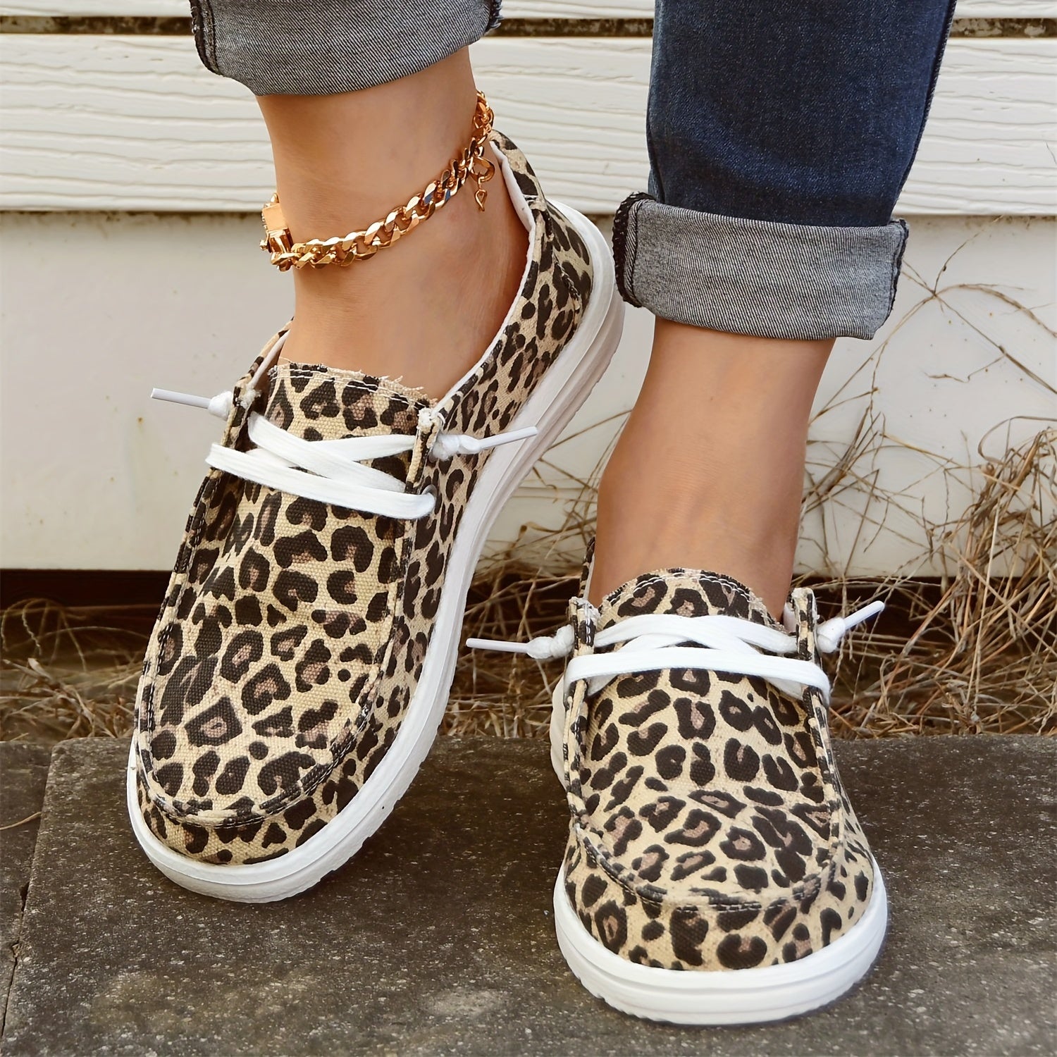 Leopard Print Canvas Low Top Lace Up Casual Shoes