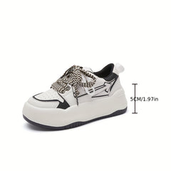 Women's Colorblock Casual Sneakers Low Round Toe Lace Up Shoes