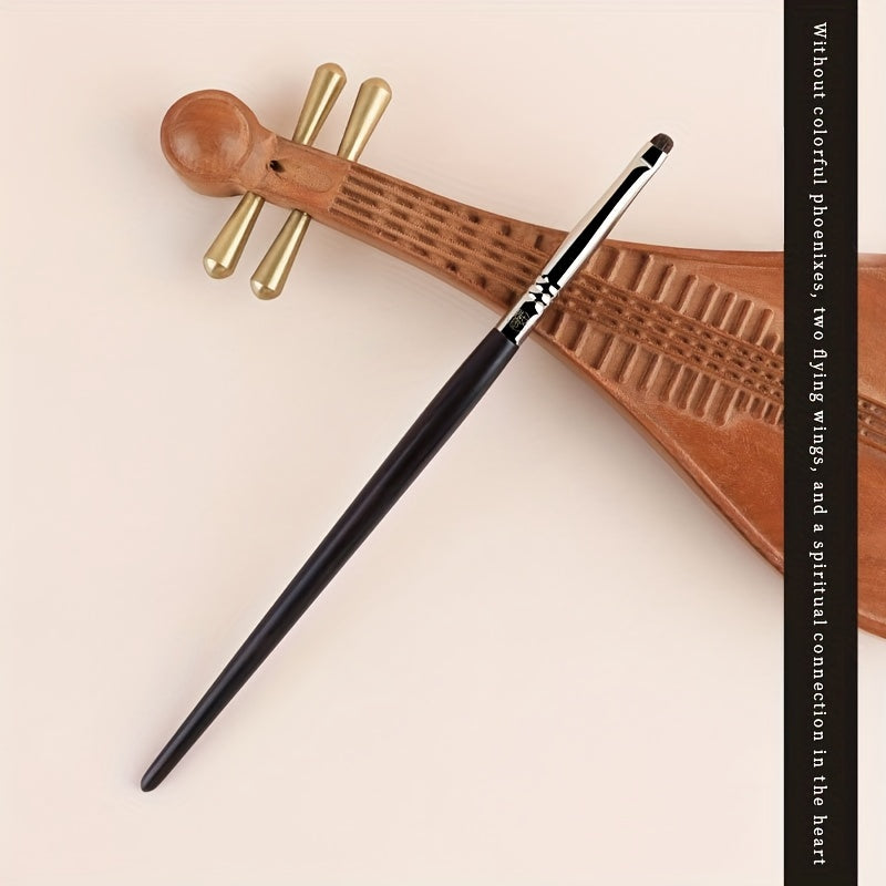 Small Eye shadow Makeup Brush with Soft Synthetic Hairs