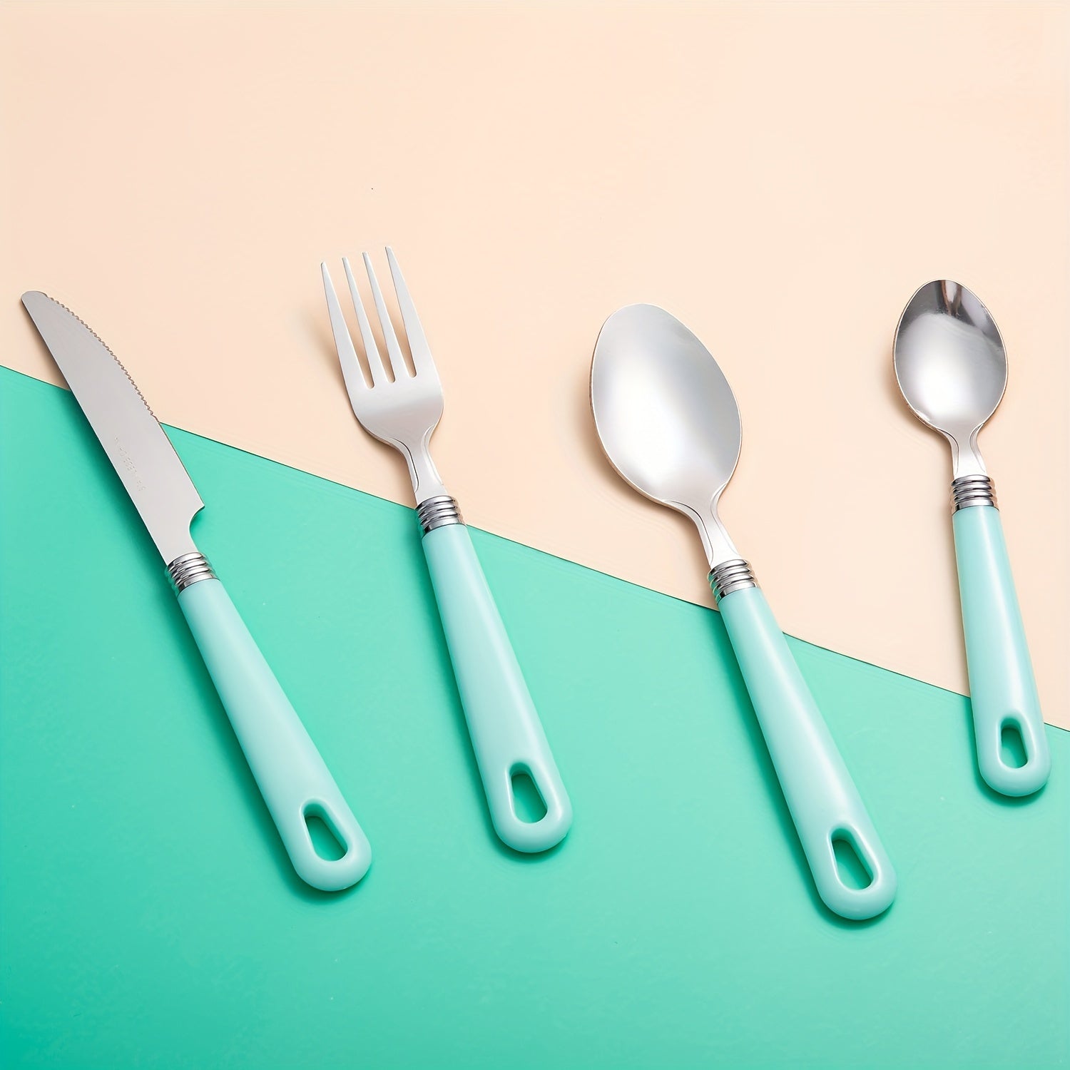 24 PCS Stainless Steel Cutlery Set with Wire Rack