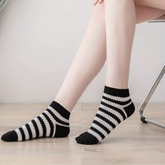 5 Pairs Striped Letter Print Low Cut Ankle Socks Women's Stockings