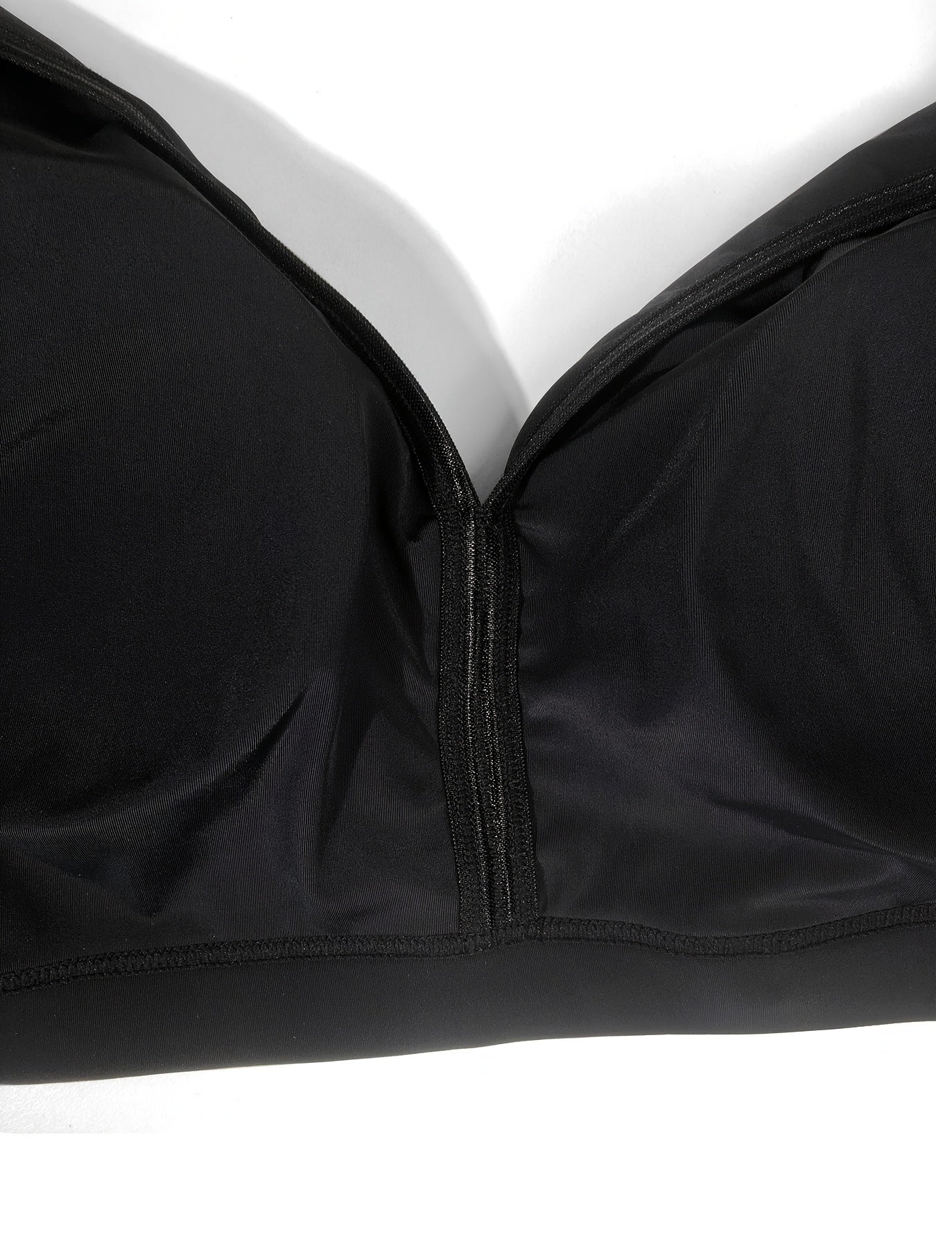 Seamless V Neck Sports Bra Breathable Medium Stretch
