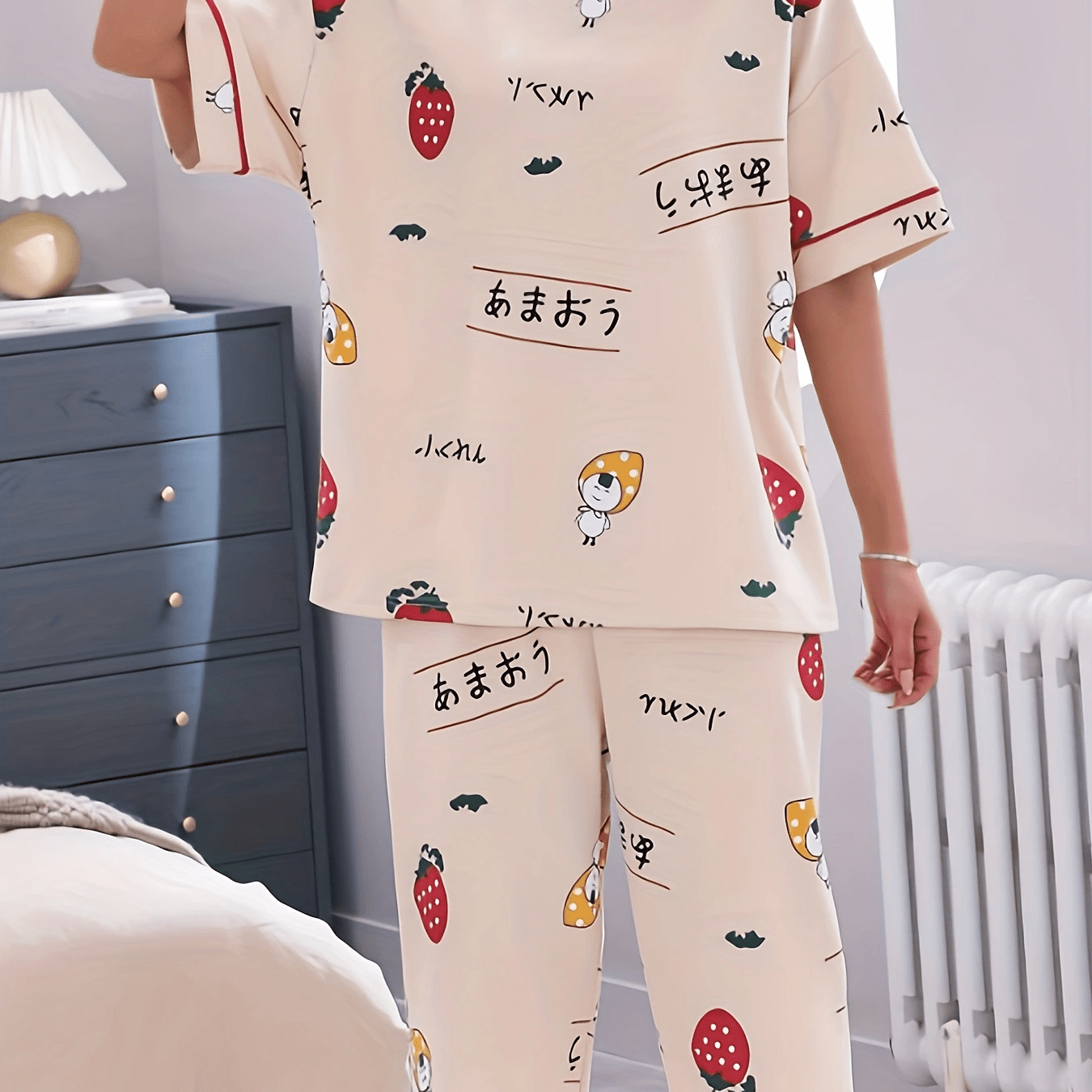Strawberry Print Pajamas Set Short Sleeve Crew Neck Top & Crop Pants