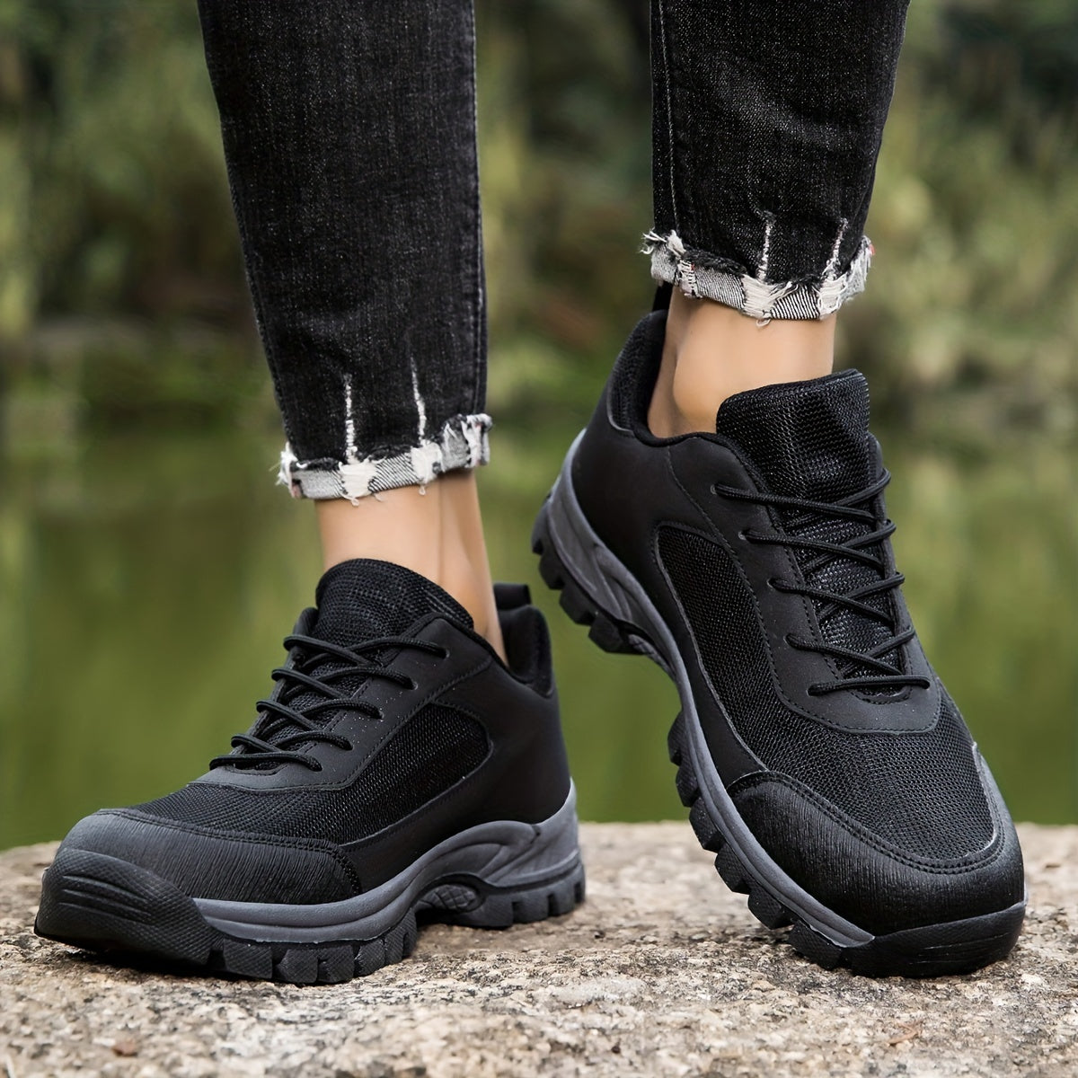 Unisex Lace Hiking Shoes Non Slip Thermal Outdoor Trekking Shoes