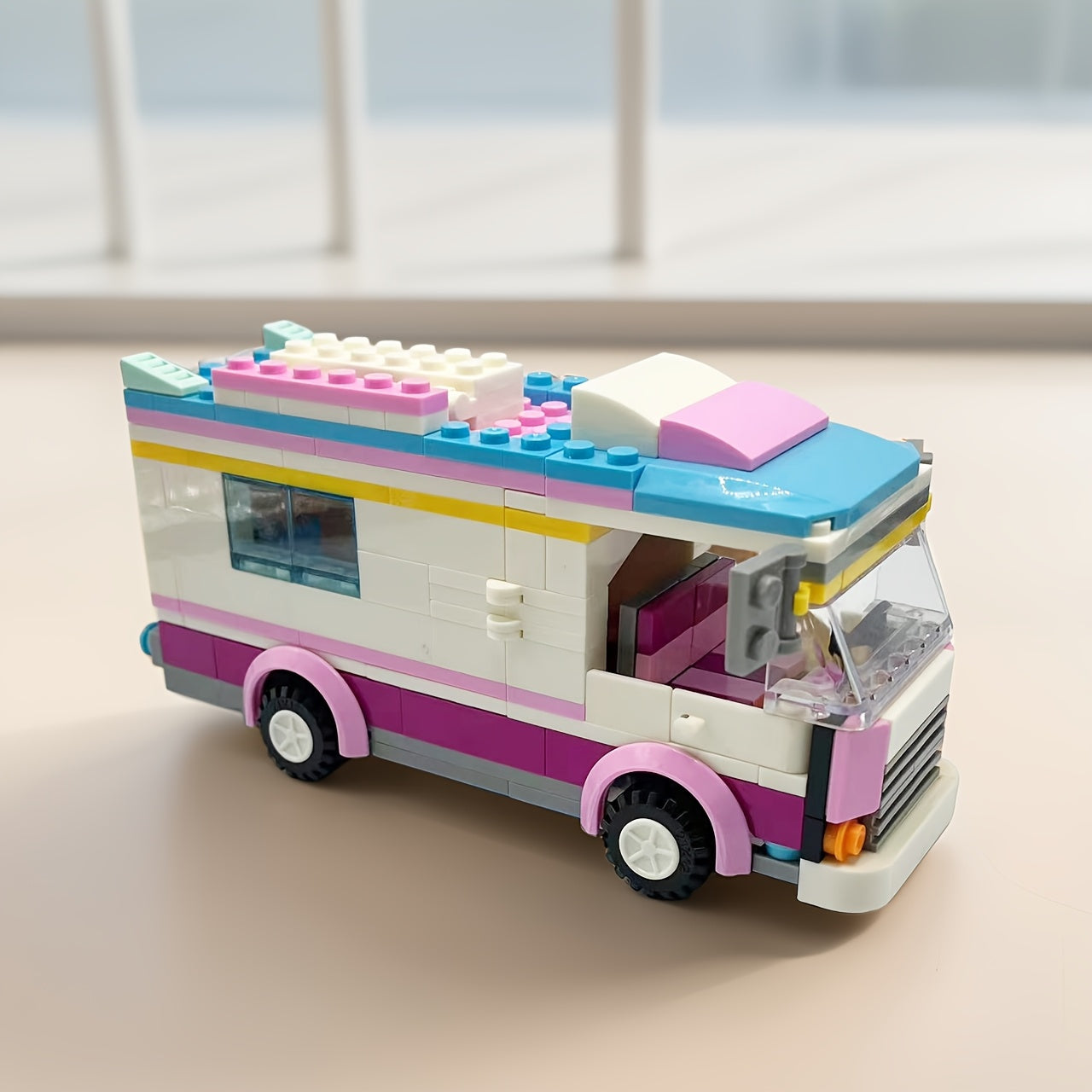 Grain City Dining Car Building Block Set Mini Kitchenware Toys