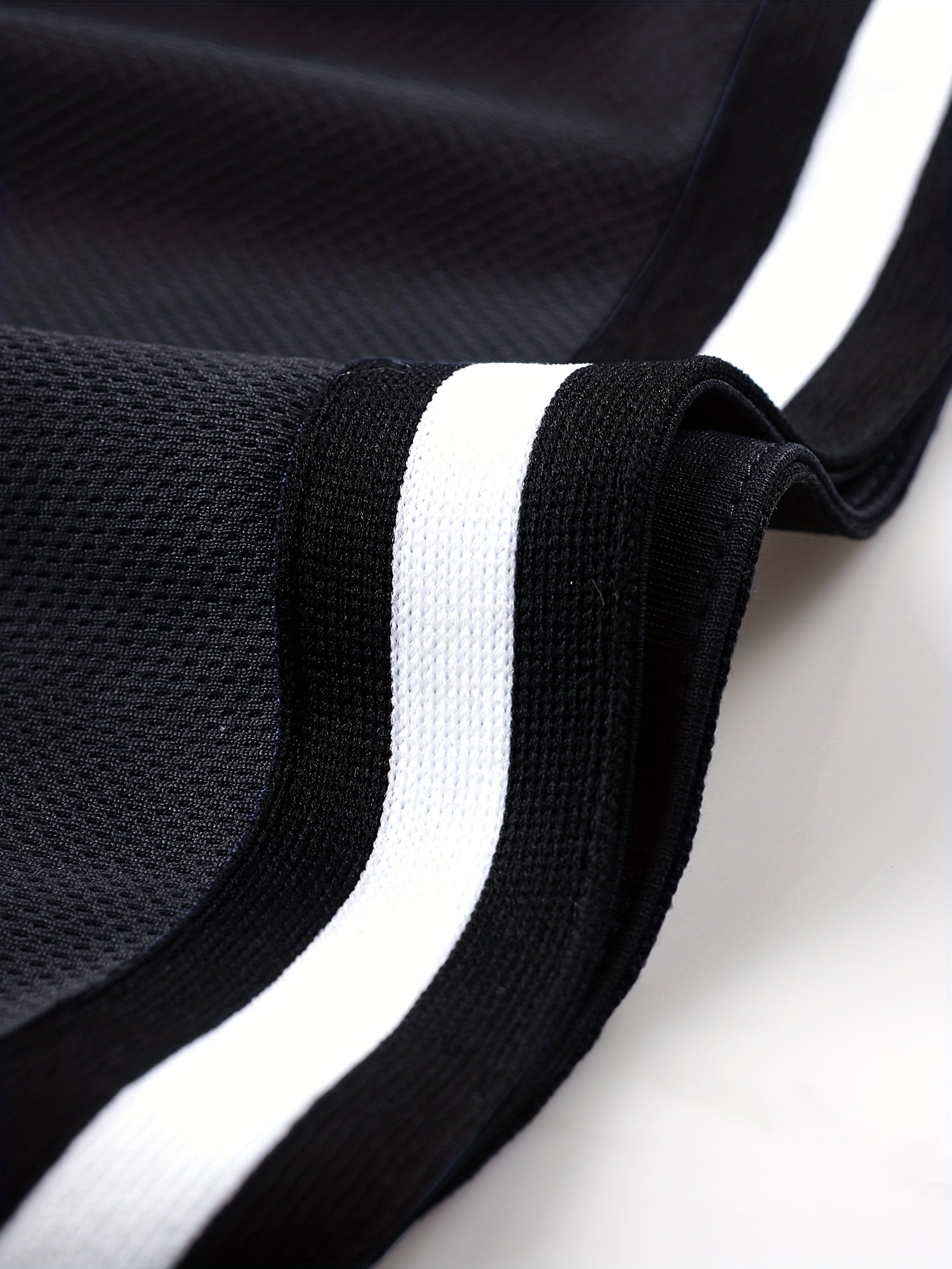 Men's Fast Drying Sports Shorts for Running Basketball Training