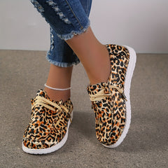Leopard Print Canvas Shoes Lightweight Low Top Lace Up Women's Shoes