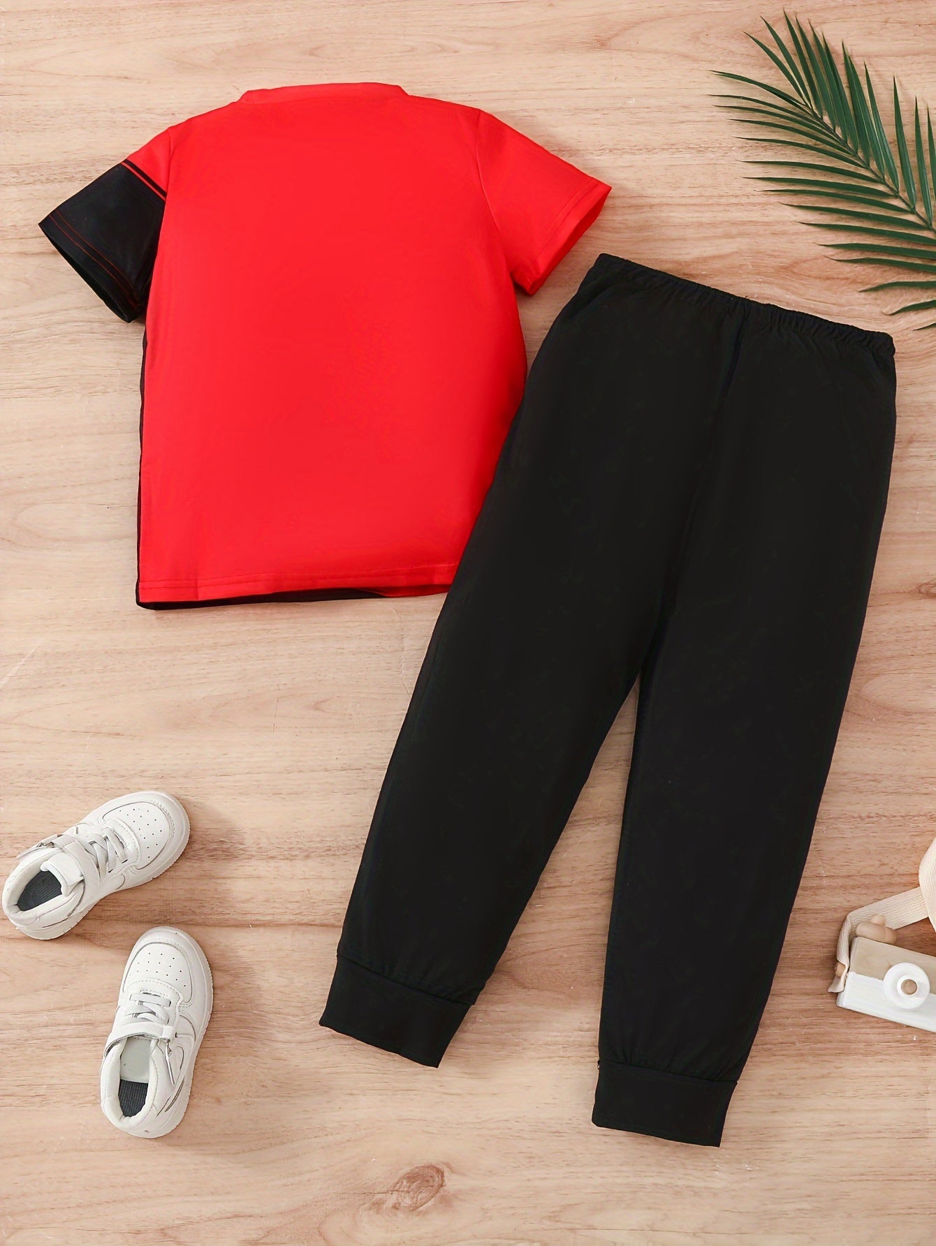 Boys Summer Sports Casual Suit Smiling Face Tee & Trousers Set