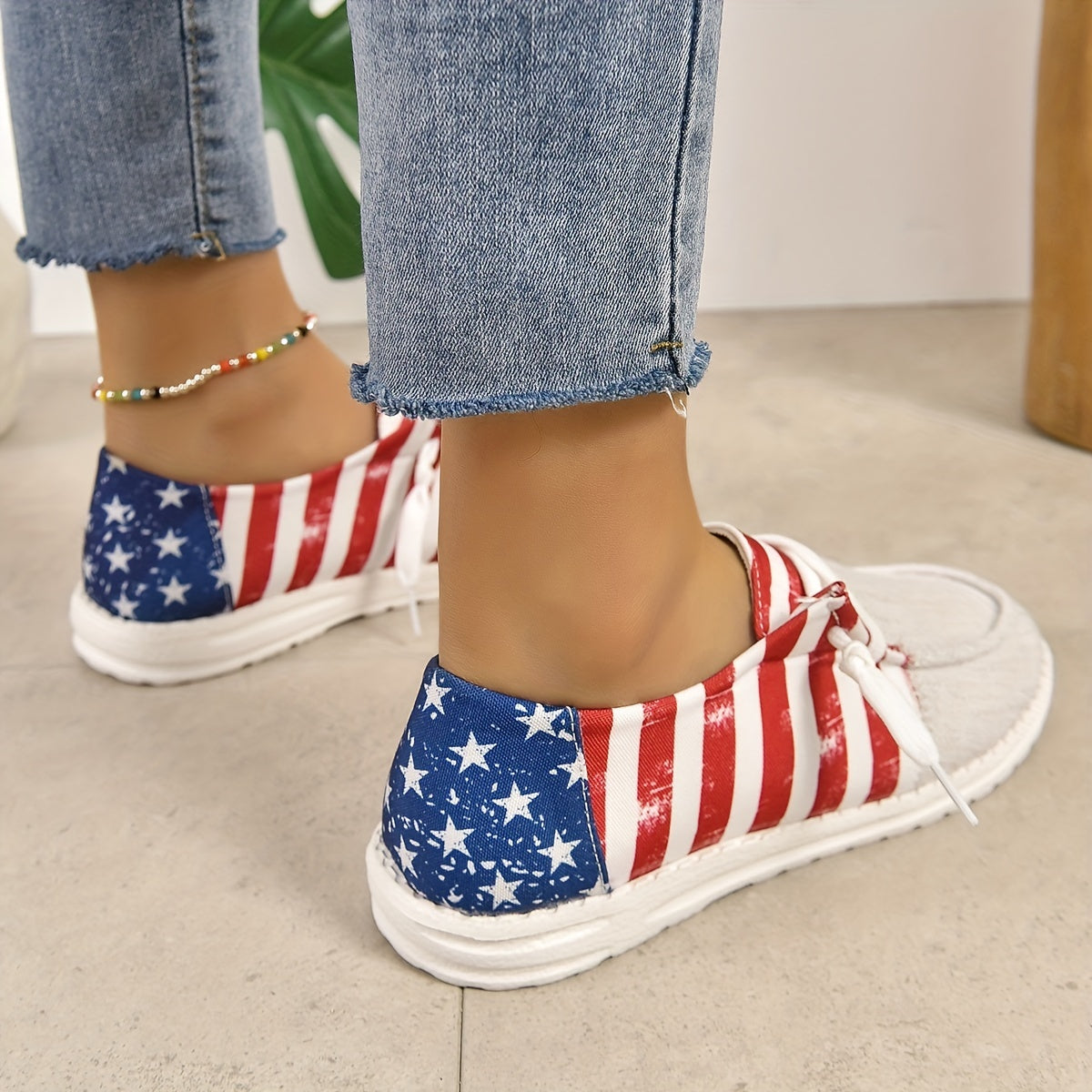 Women's Boat Shoes Star & Stripe Pattern Slip On/Lace Up