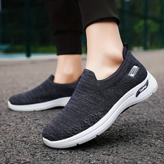 Men's Slip On Casual Shoes Breathable Lightweight Travel Jogging Footwear