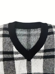 Men's Plaid Loose Fit V Neck Sweater for Fall Winter
