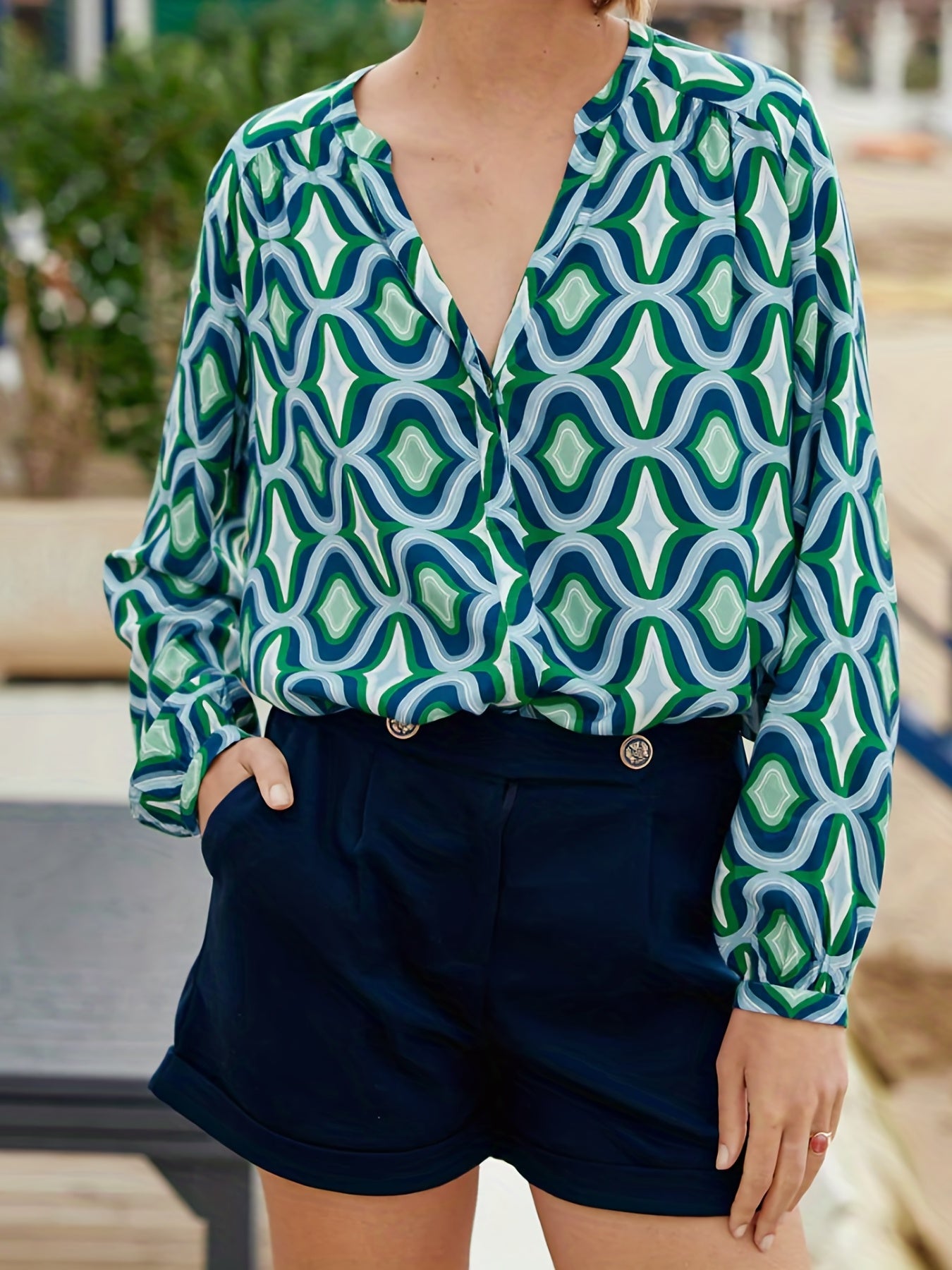 Geometric Print Long Sleeve Blouse