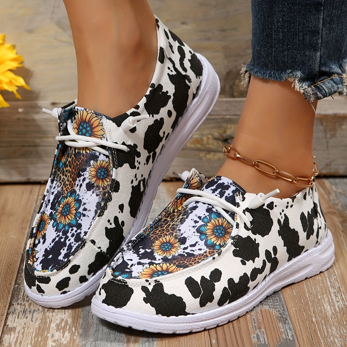 Sunflower & Dairy Cow Print Flat Shoes Slip-On Comfortable Walking Shoes