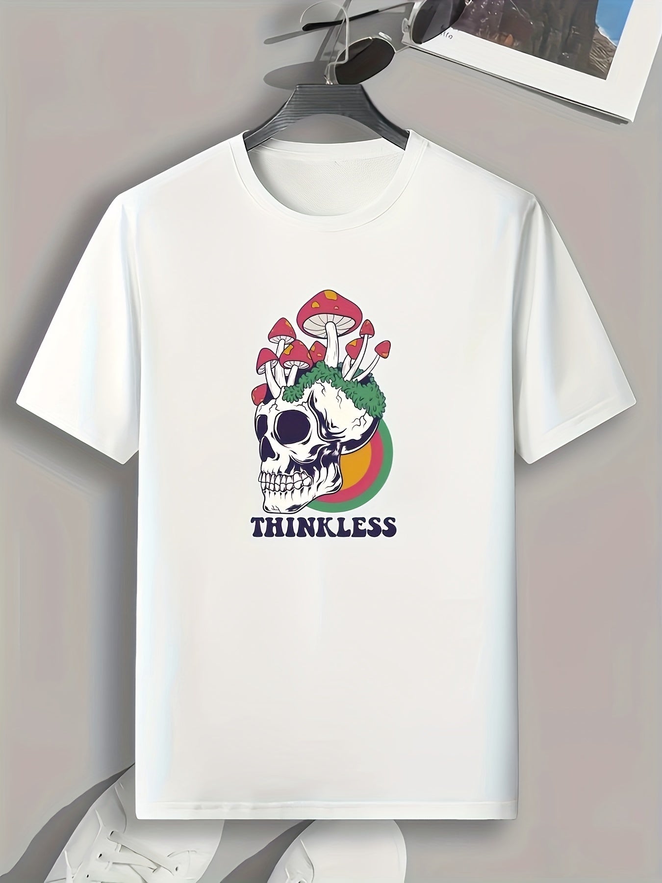 Mushrooms On Skull Print Men's Graphic T-shirt