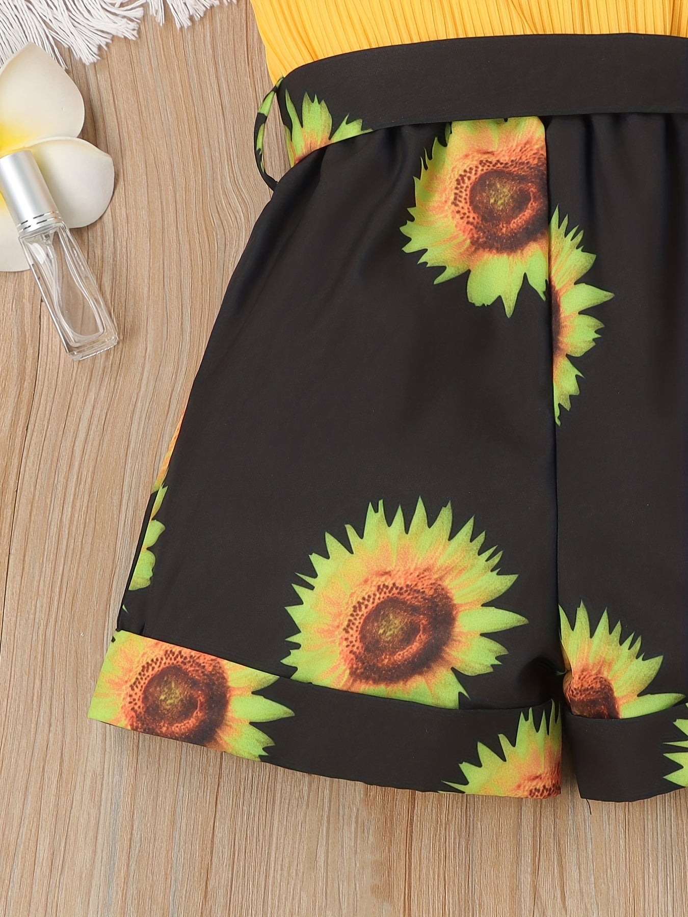 Girls Sunflower Pattern Sleeveless Casual Romper Jumpsuit with Belt