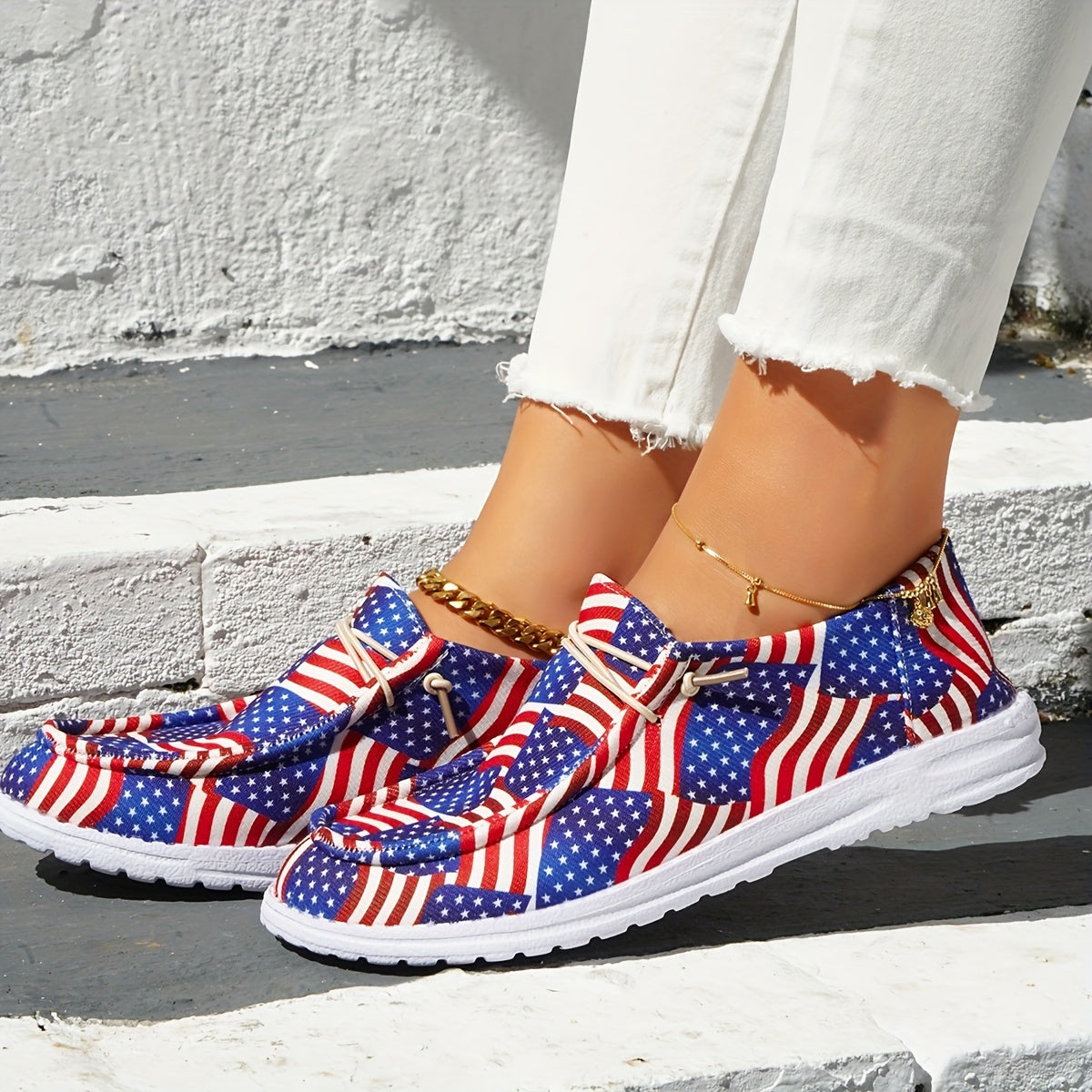 Women's Flag Print Canvas Shoes Lace Up Outdoor Sneakers Lightweight