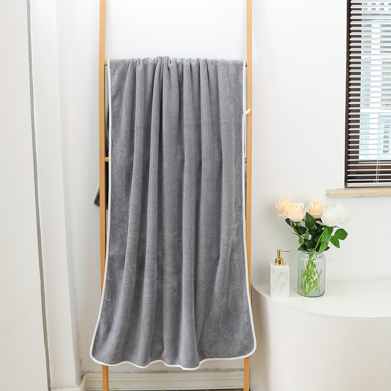 Gray Microfiber Bath Towel 180x89cm