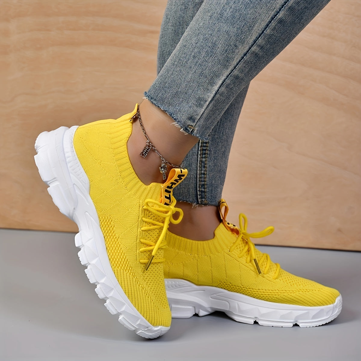 Women's Knitted Sports Shoes Lightweight Lace Up Low Top Running & Tennis Sneake