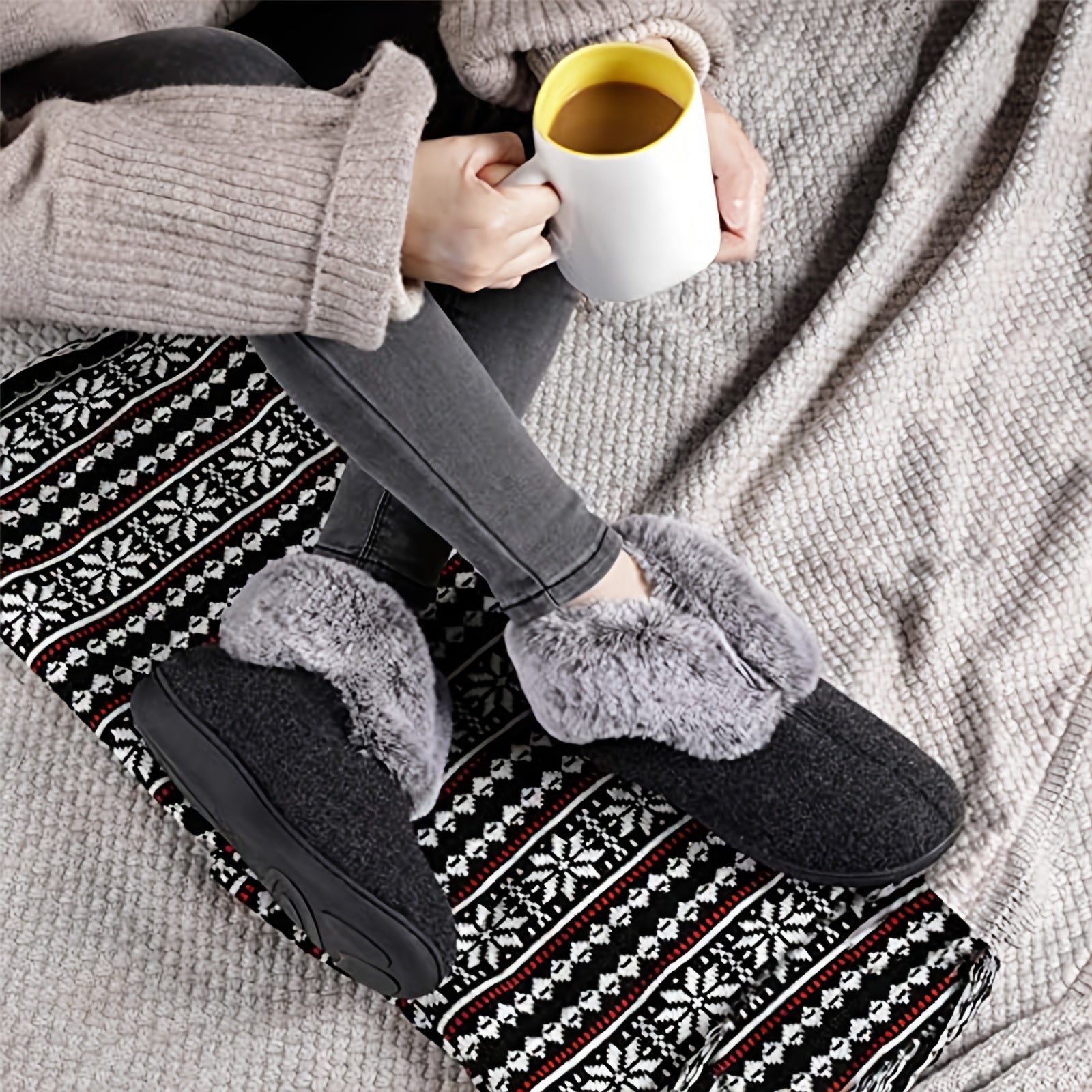 Women's Fuzzy Indoor Outdoor Slippers Solid Comfort Shoes