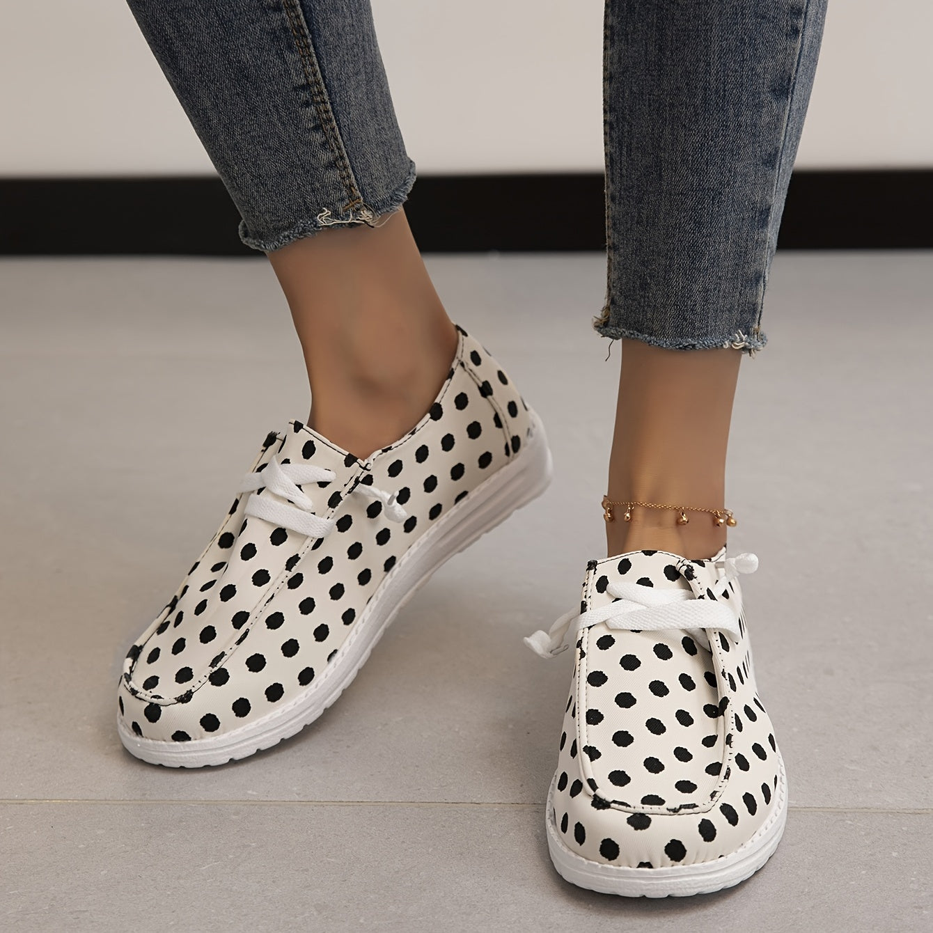 Women's Polka Dot Canvas Shoes Lace Up Lightweight Flat Shoes